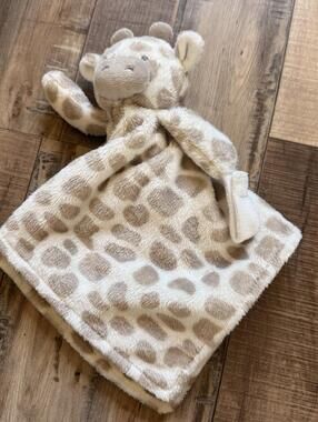 Carters Security Blanket Pacifier Holder Giraffe Baby Infant Lovey
